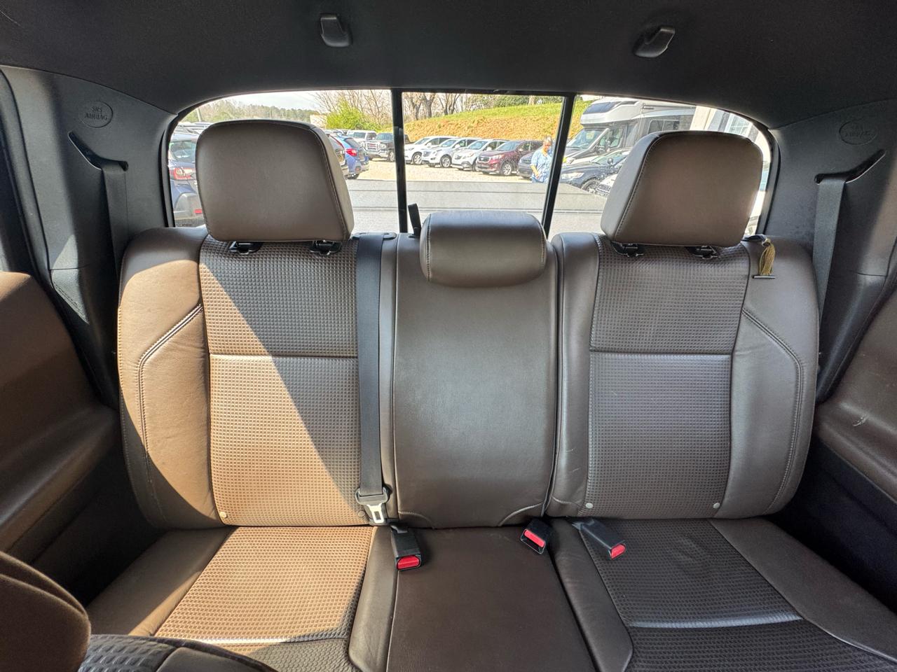 Toyota Tacoma Limited Double Cab 5' Bed V6 4x4 AT (Natl) 2017