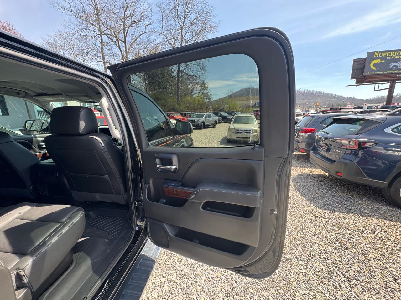 GMC Sierra 1500 4WD Crew Cab 143.5" SLT 2018