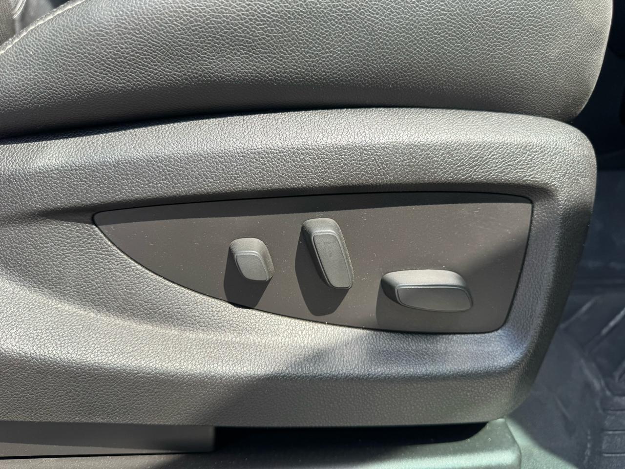 GMC Sierra 1500 4WD Crew Cab 143.5" SLT 2018