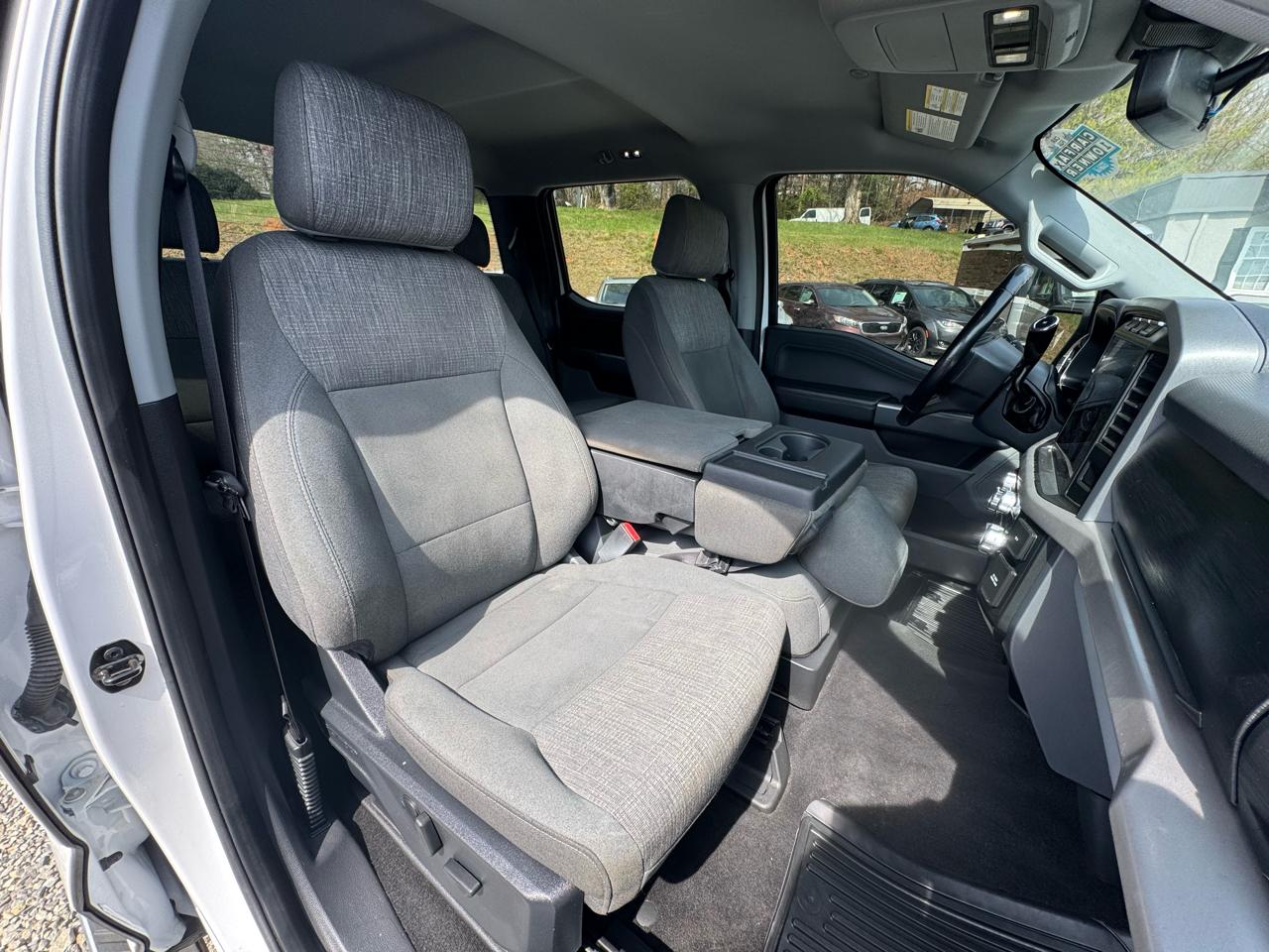 Ford F-150 XLT 4WD 2022