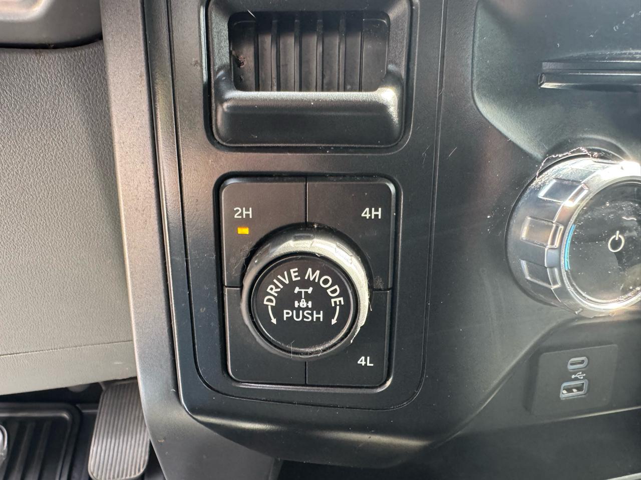 Ford F-150 XLT 4WD 2022