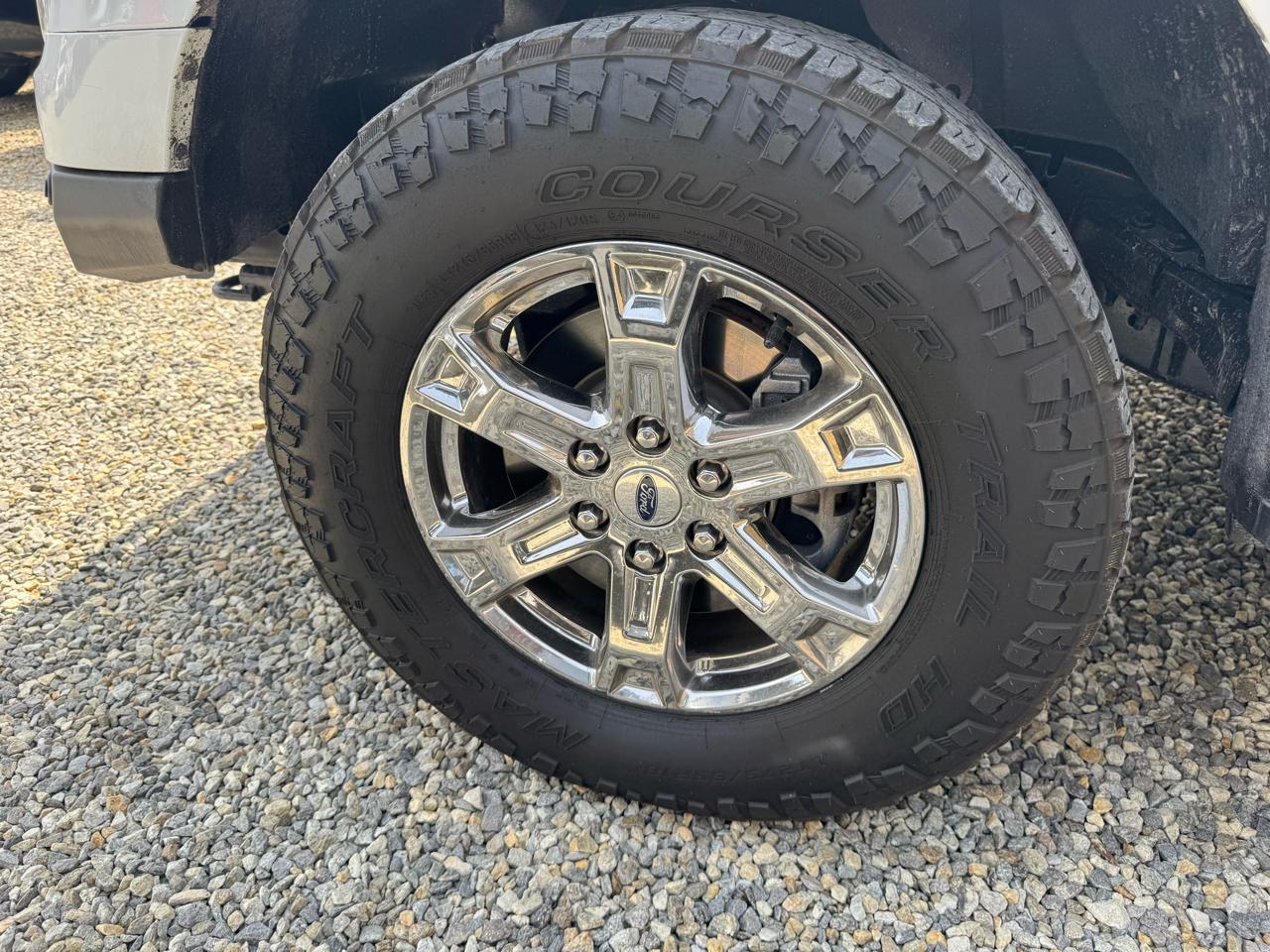 Ford F-150 XLT 4WD 2022