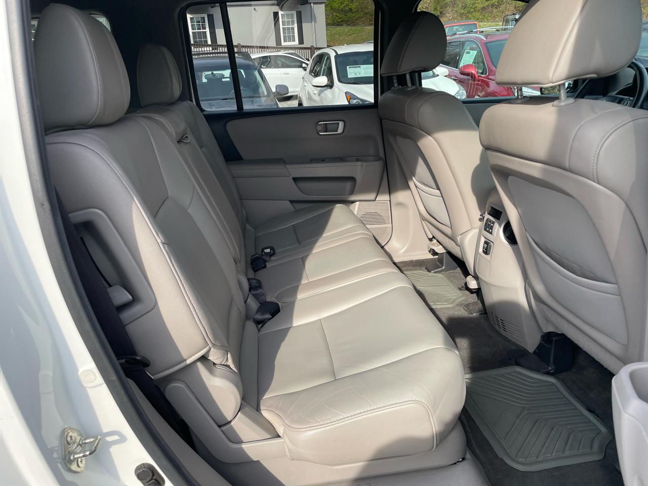 Honda Pilot 2WD 4dr EX-L 2012