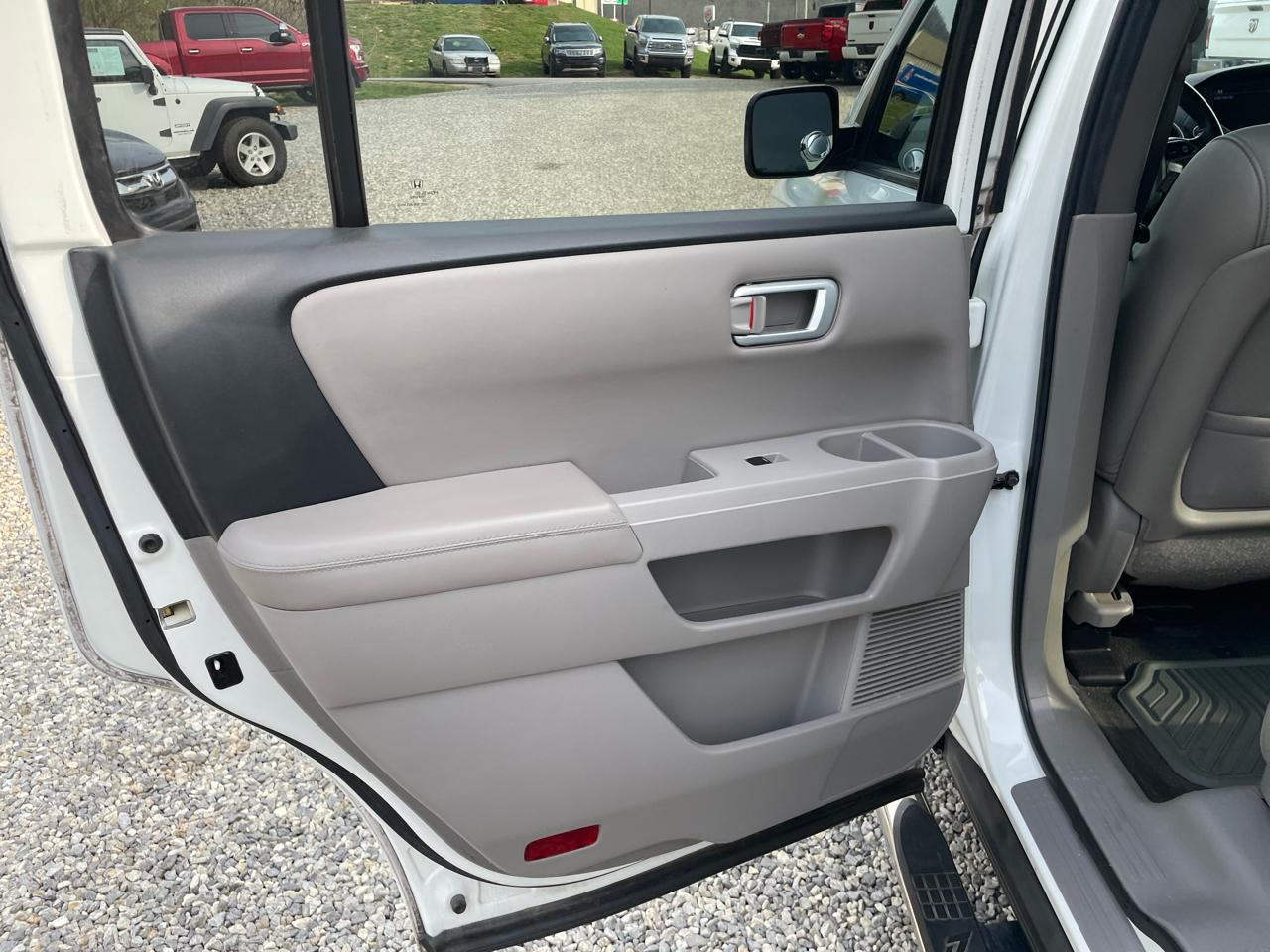 Honda Pilot 2WD 4dr EX-L 2012