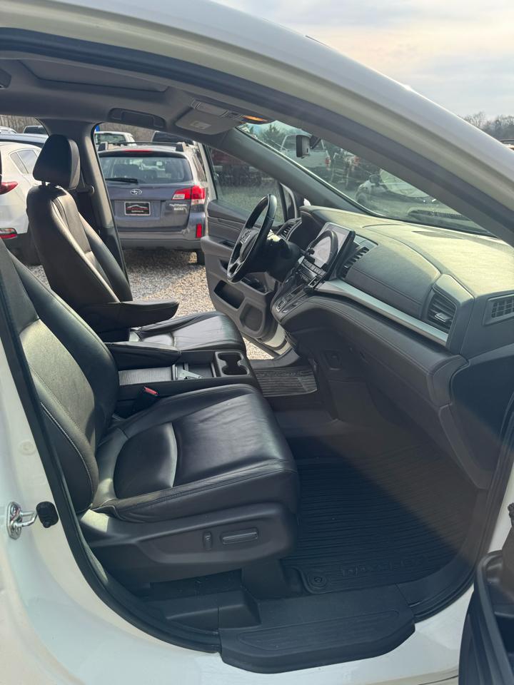 Honda Odyssey Touring Auto 2018