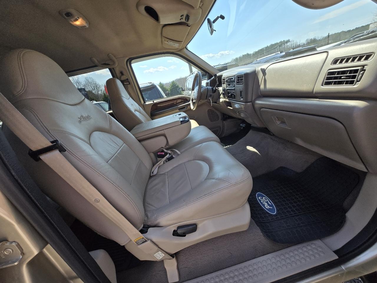 Ford Super Duty F-250 Crew Cab 156" Lariat 4WD 2000