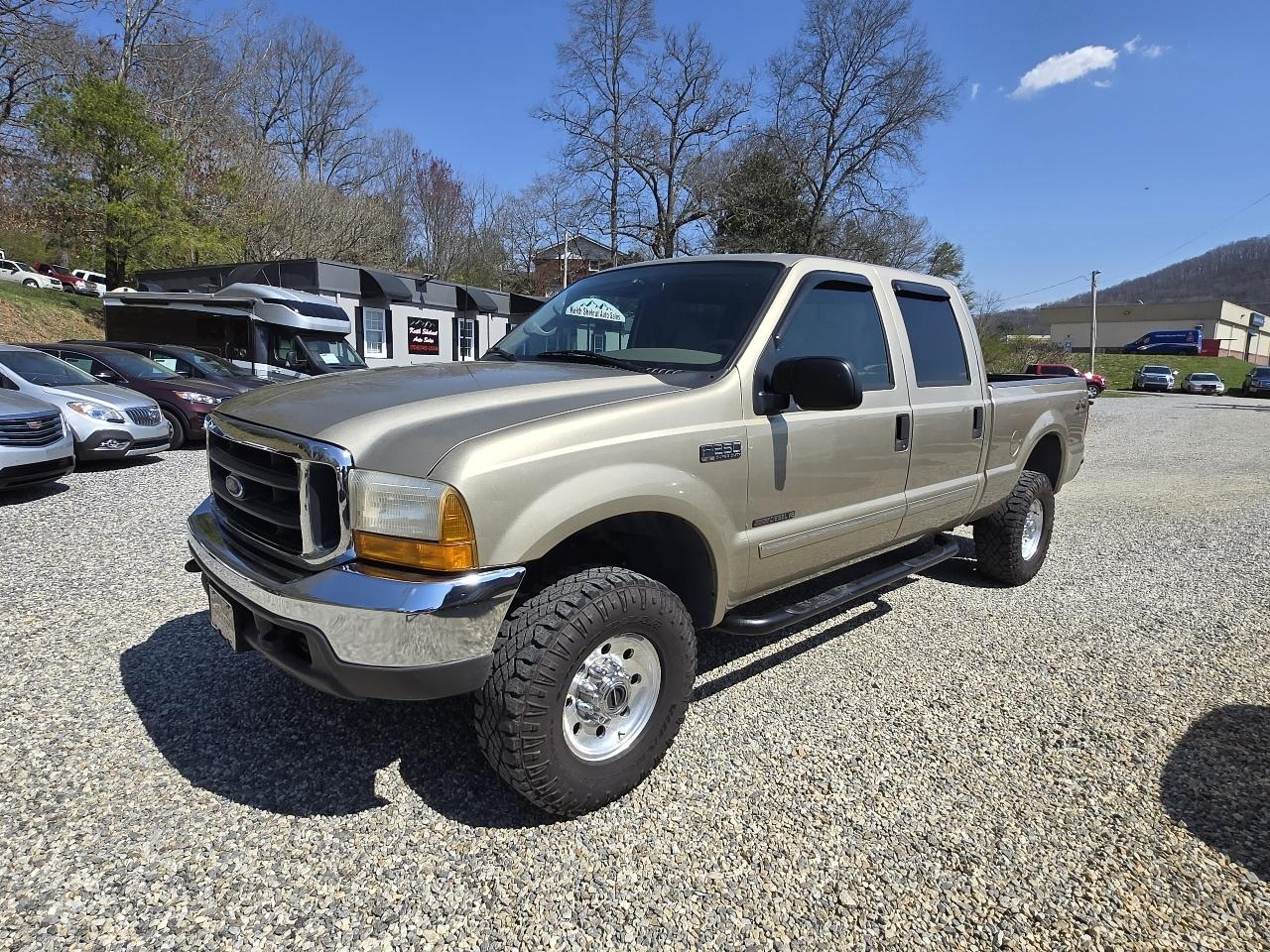 Ford Super Duty F-250 Crew Cab 156" Lariat 4WD 2000