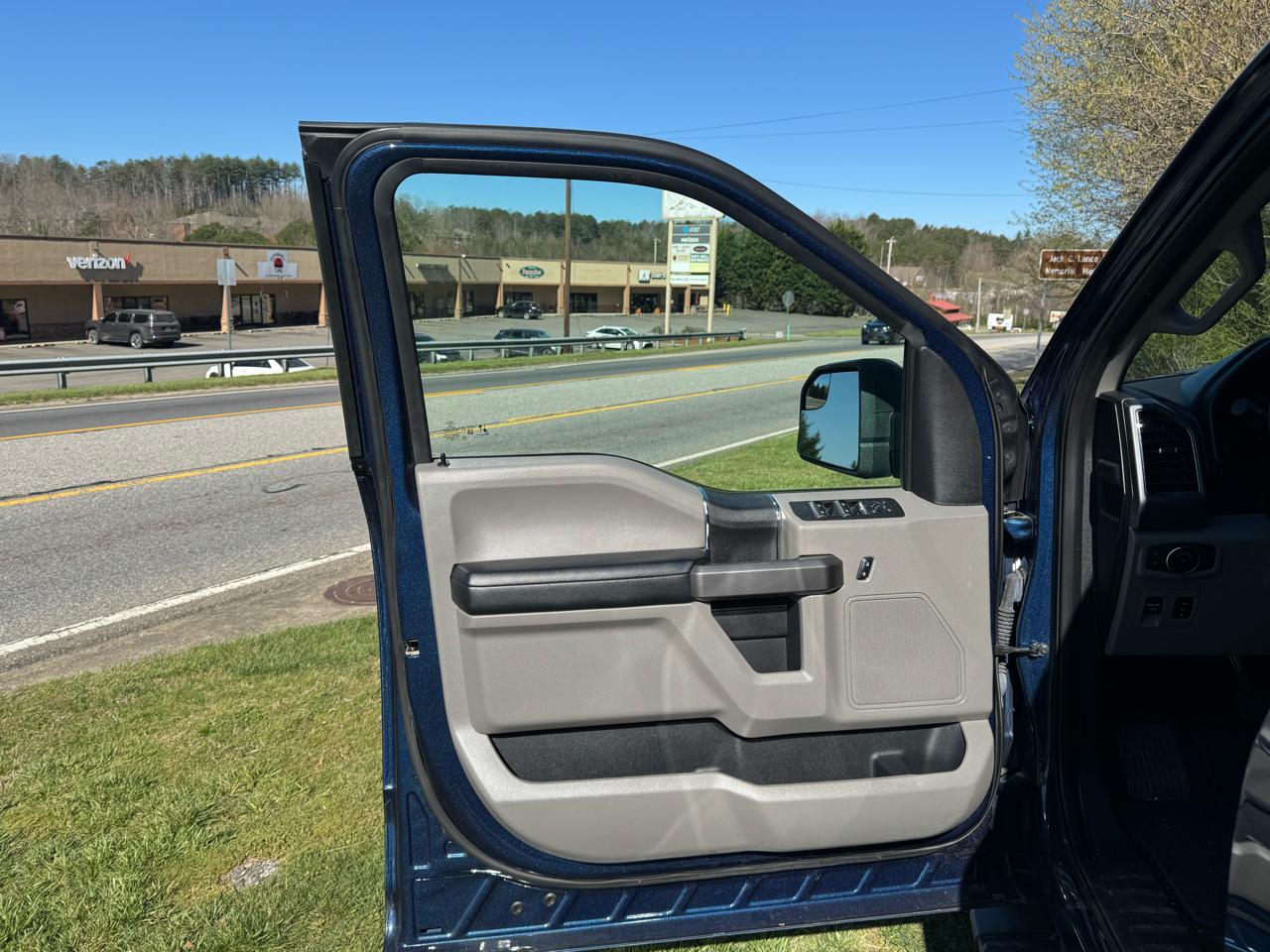 Ford F-150 XLT 4WD SuperCrew 5.5' Box 2020