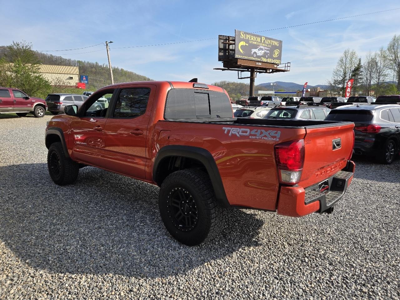 Toyota Tacoma TRD Off Road Double Cab 5' Bed V6 4x4 AT (Natl) 2017