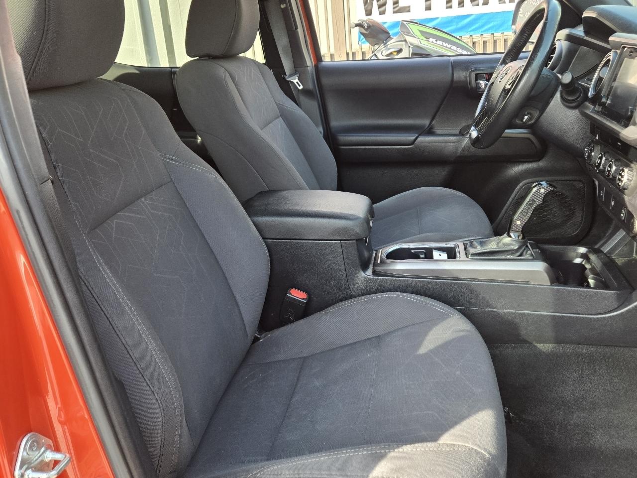 Toyota Tacoma TRD Off Road Double Cab 5' Bed V6 4x4 AT (Natl) 2017