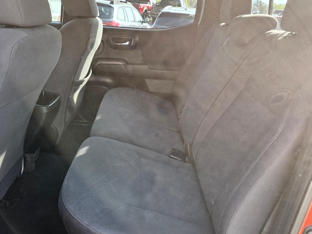 Toyota Tacoma TRD Off Road Double Cab 5' Bed V6 4x4 AT (Natl) 2017