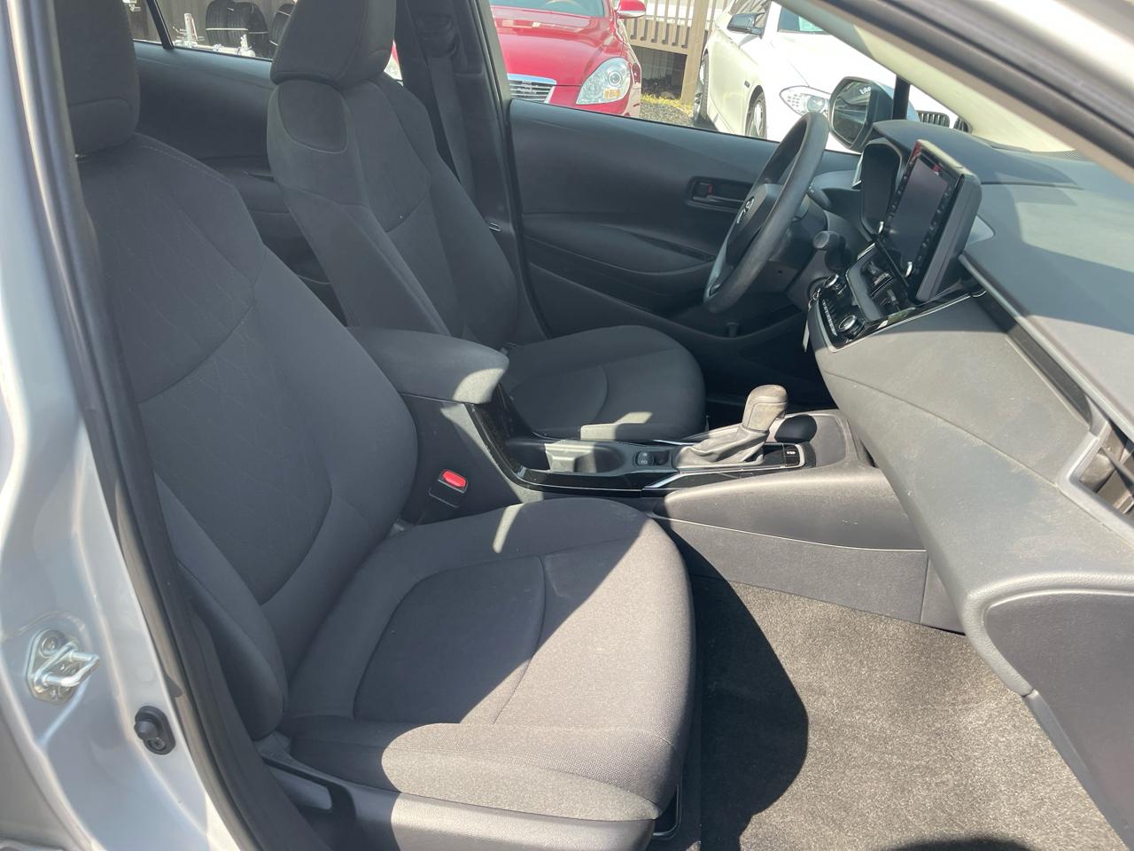 Toyota Corolla LE CVT (Natl) 2022