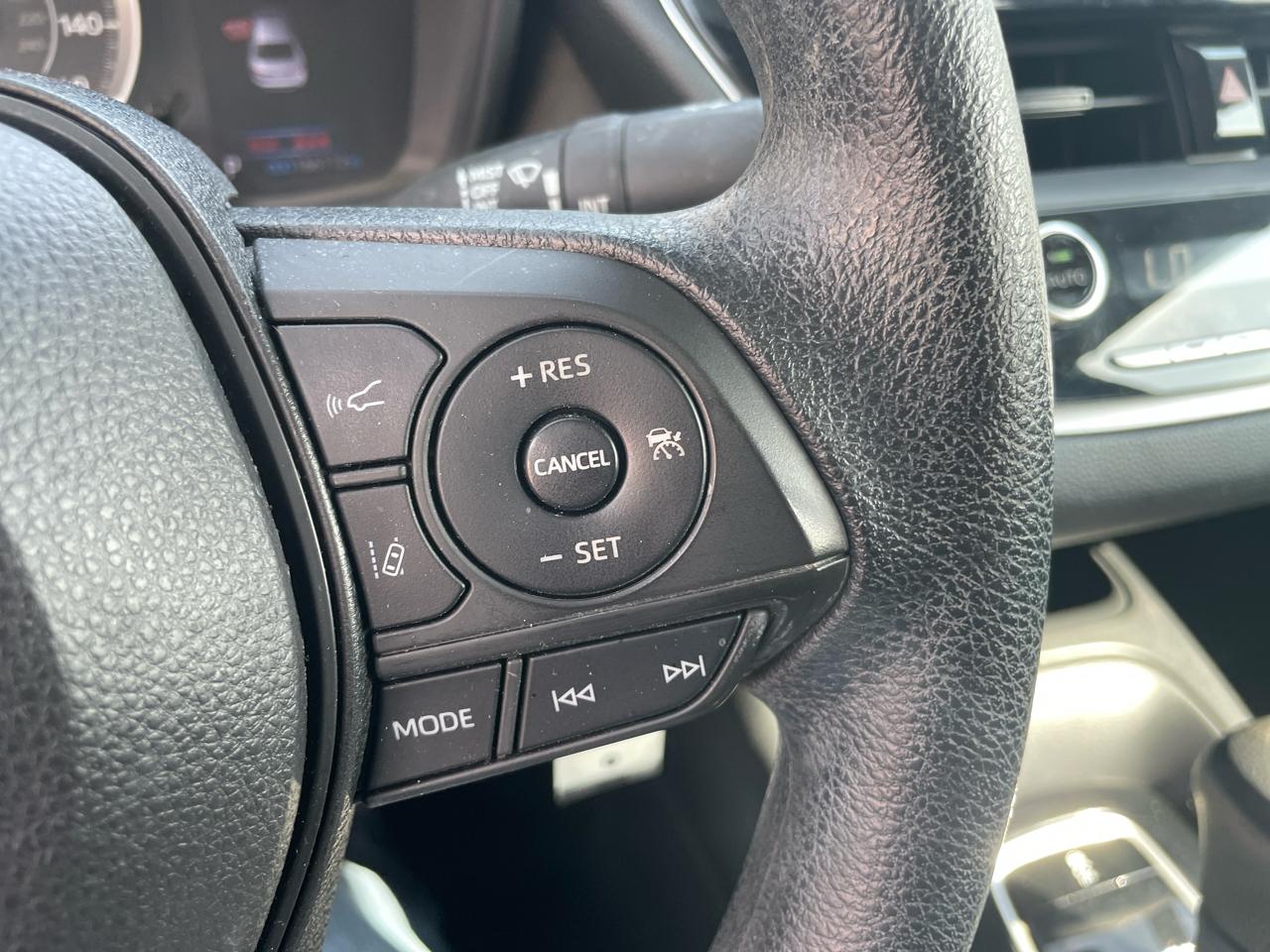 Toyota Corolla LE CVT (Natl) 2022