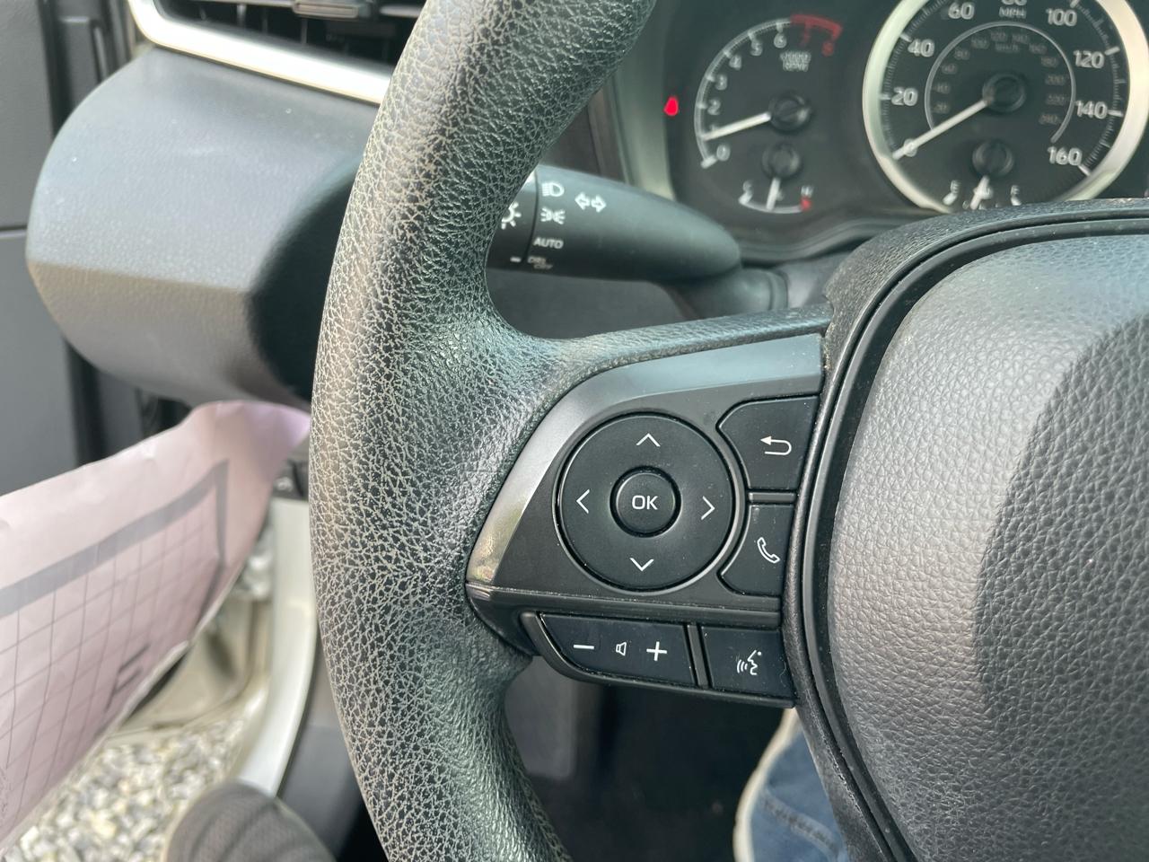 Toyota Corolla LE CVT (Natl) 2022