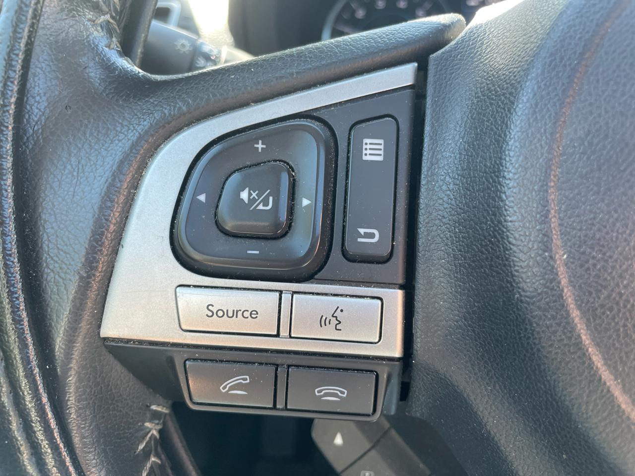 Subaru Forester 2.5i Limited CVT 2017