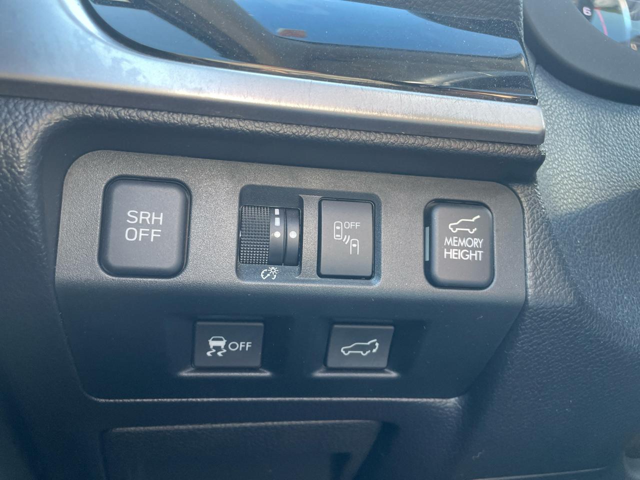 Subaru Forester 2.5i Limited CVT 2017