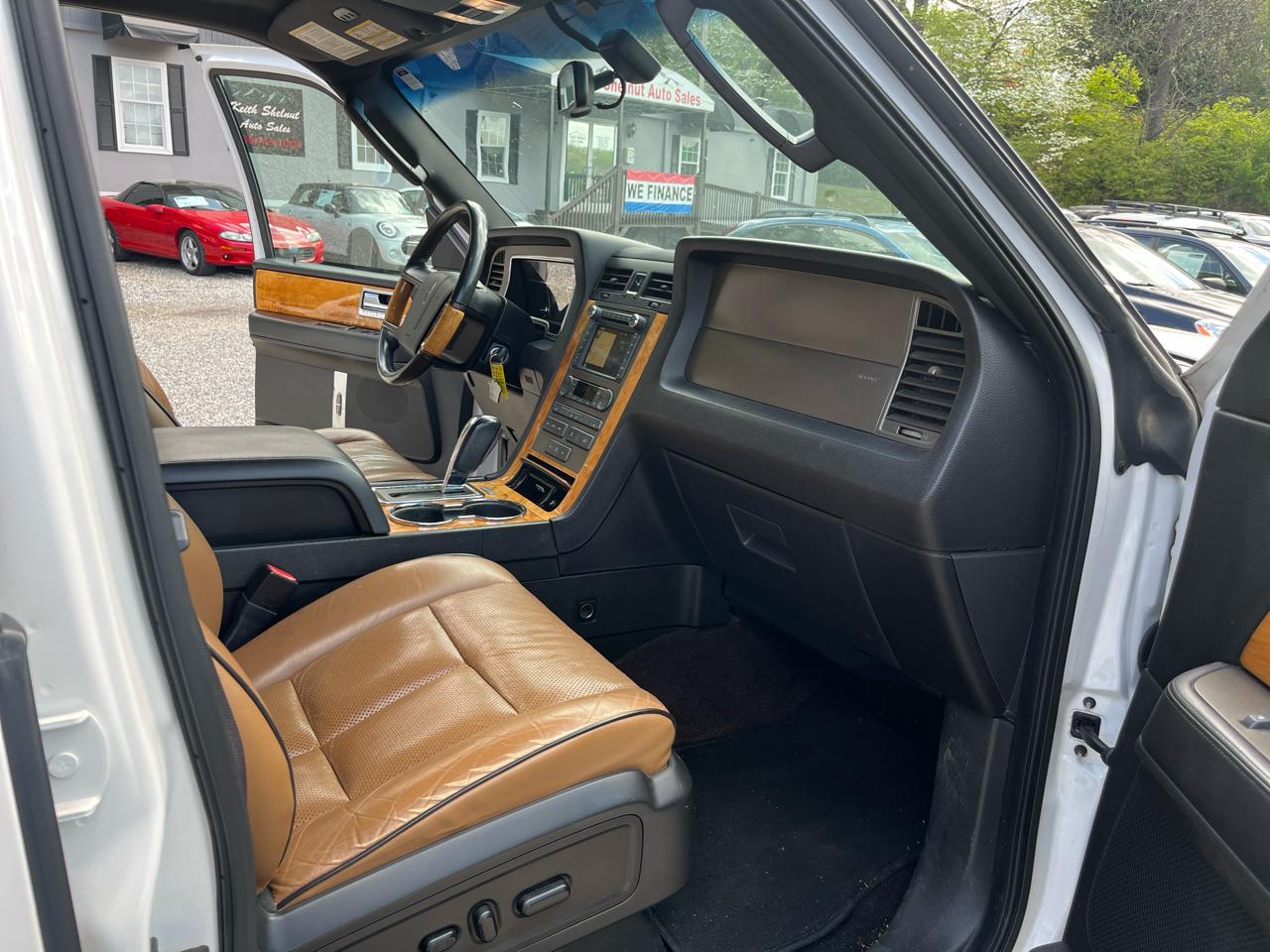 Lincoln Navigator 4WD 4dr 2014