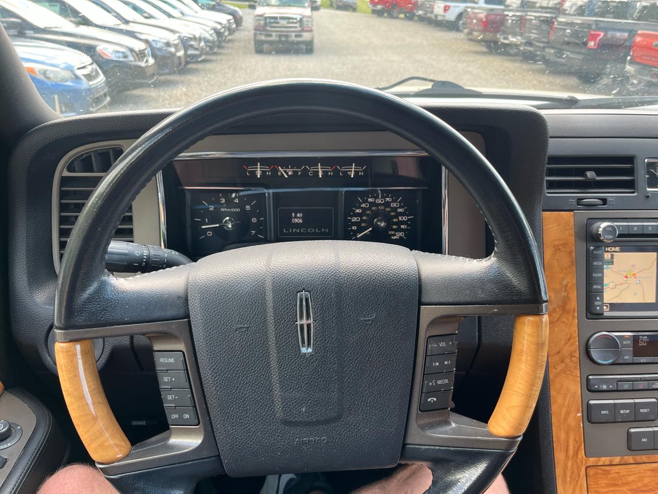 Lincoln Navigator 4WD 4dr 2014