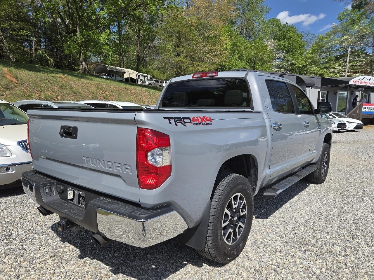Toyota Tundra 4WD Limited CrewMax 5.5' Bed 5.7L FFV (Natl) 2018