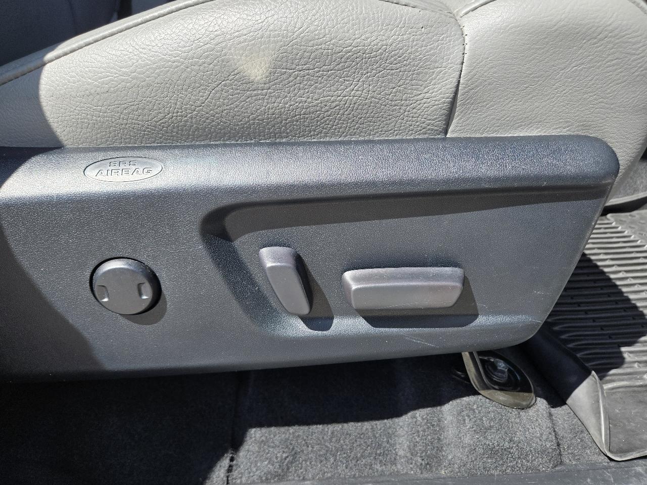 Toyota Tundra 4WD Limited CrewMax 5.5' Bed 5.7L FFV (Natl) 2018