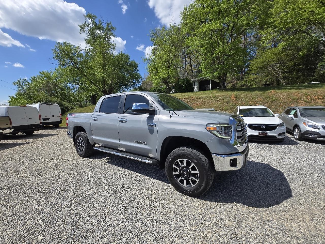 Toyota Tundra 4WD Limited CrewMax 5.5' Bed 5.7L FFV (Natl) 2018