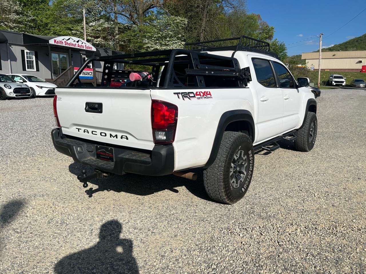 Toyota Tacoma 4WD Double Cab V6 AT TRD Off Road (Natl) 2018