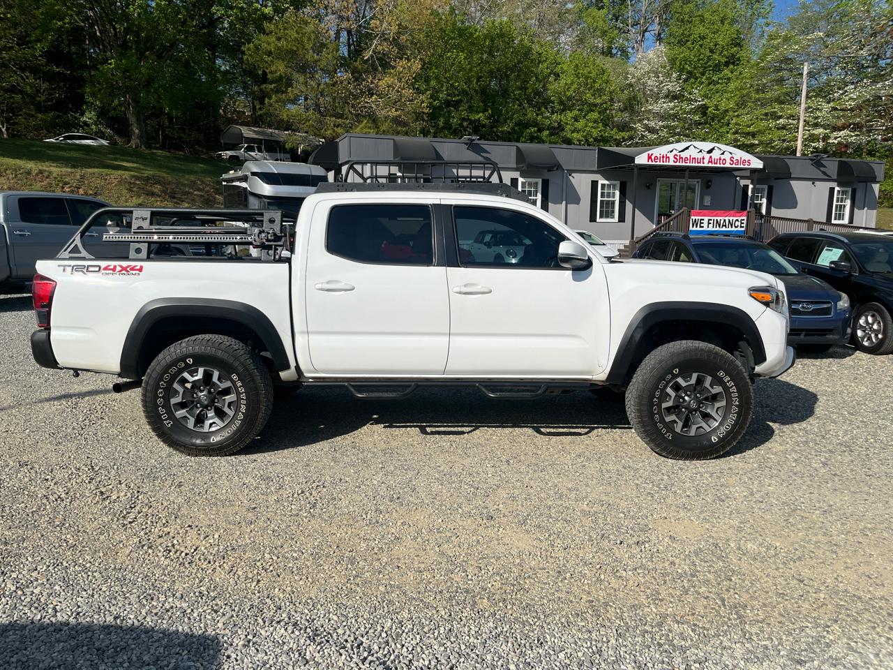 Toyota Tacoma 4WD Double Cab V6 AT TRD Off Road (Natl) 2018