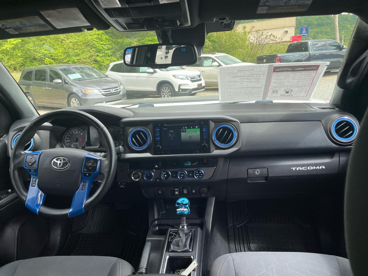 Toyota Tacoma 4WD Double Cab V6 AT TRD Off Road (Natl) 2018
