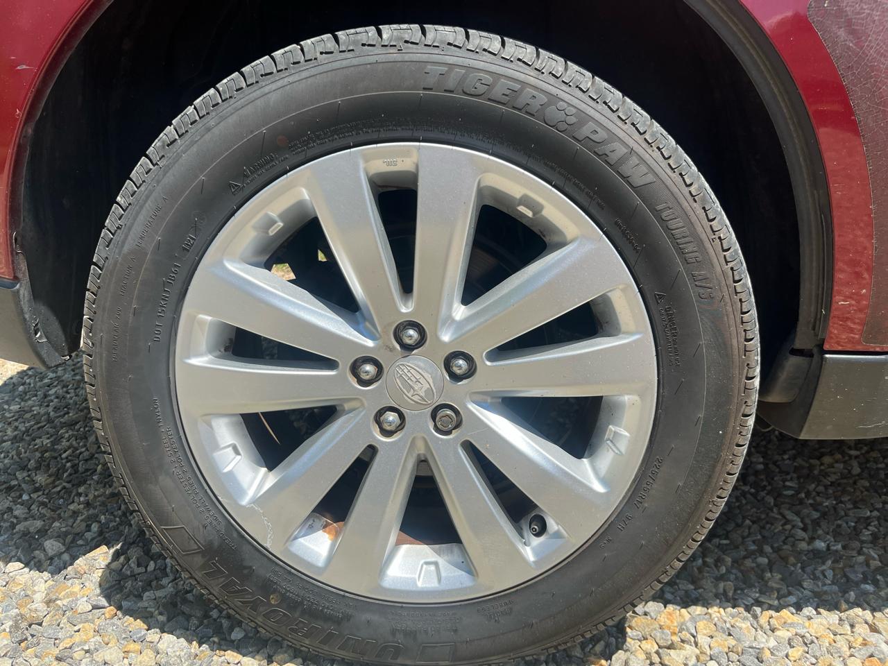 Subaru Forester 4dr Auto 2.5X Premium w/All-W Pkg & TomTom Nav 2011