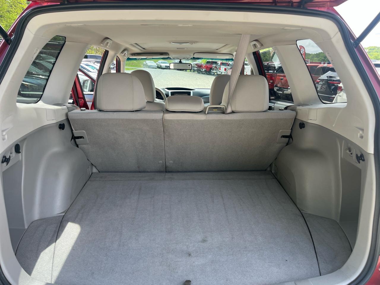 Subaru Forester 4dr Auto 2.5X Premium w/All-W Pkg & TomTom Nav 2011
