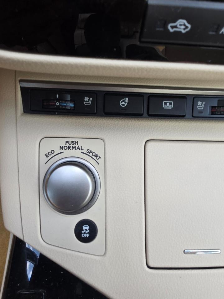 Lexus ES 350 4dr Sdn 2013