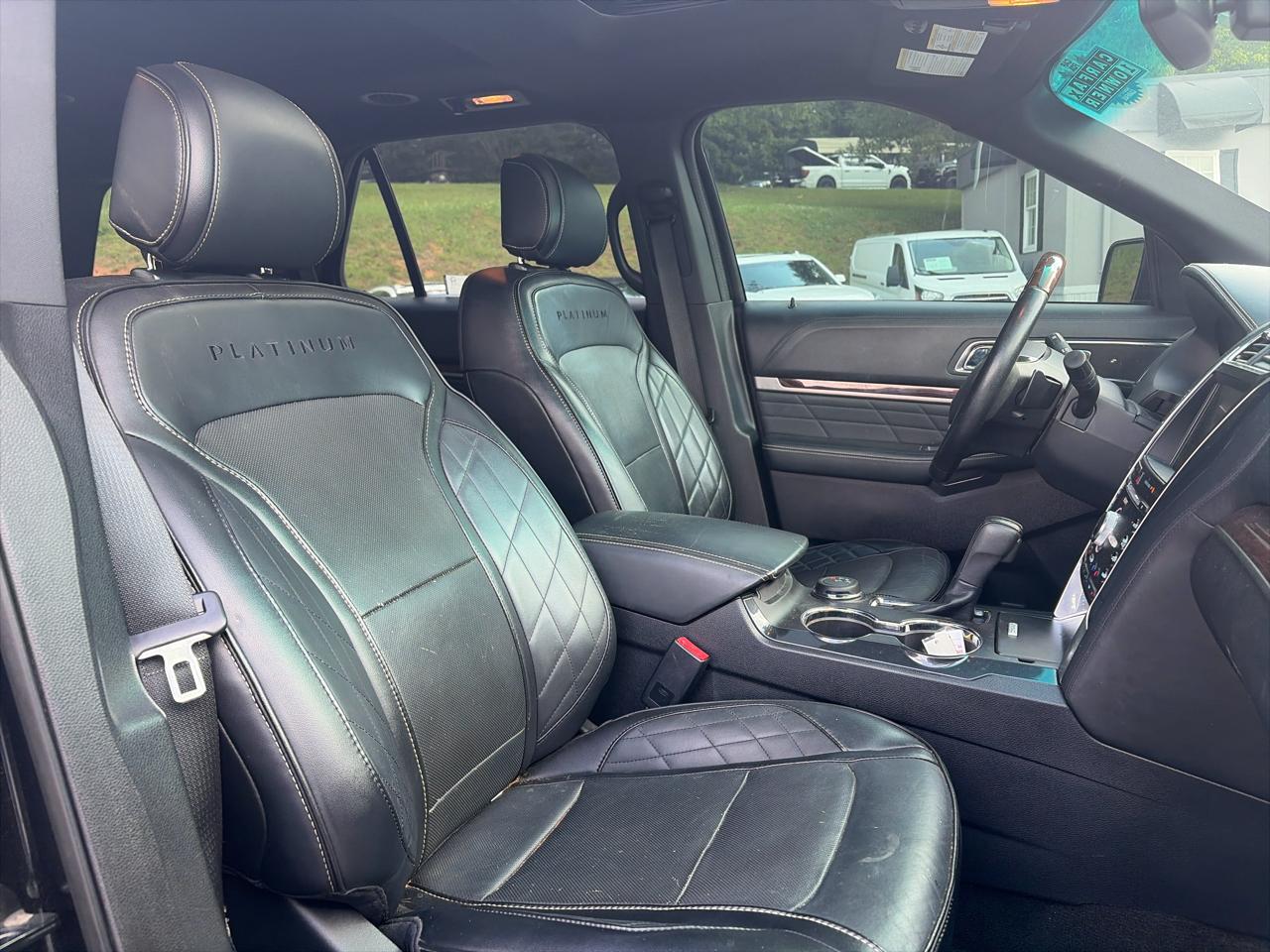 Ford Explorer 4WD 4dr Platinum 2016
