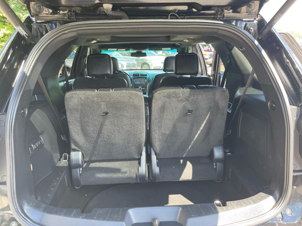 Ford Explorer 4WD 4dr Platinum 2016