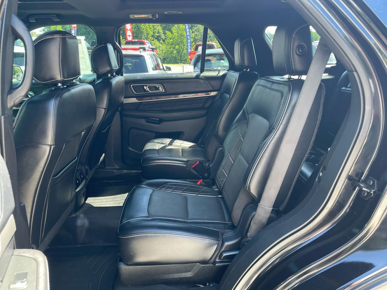 Ford Explorer 4WD 4dr Platinum 2016