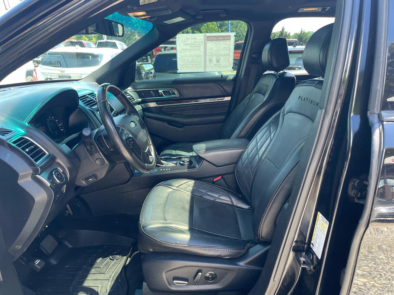 Ford Explorer 4WD 4dr Platinum 2016