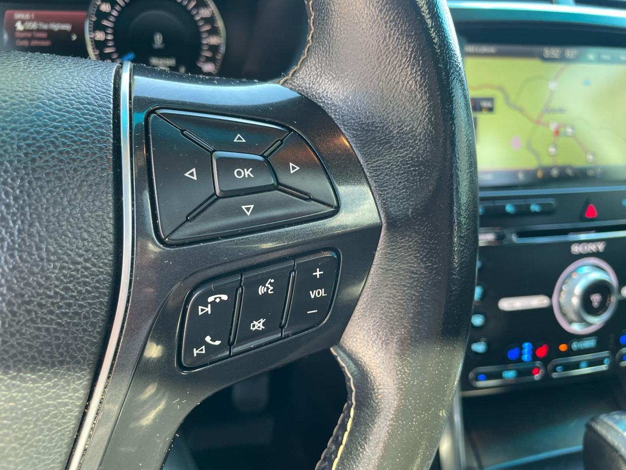 Ford Explorer 4WD 4dr Platinum 2016