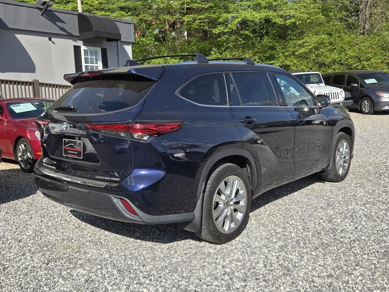 Toyota Highlander Limited AWD (Natl) 2022