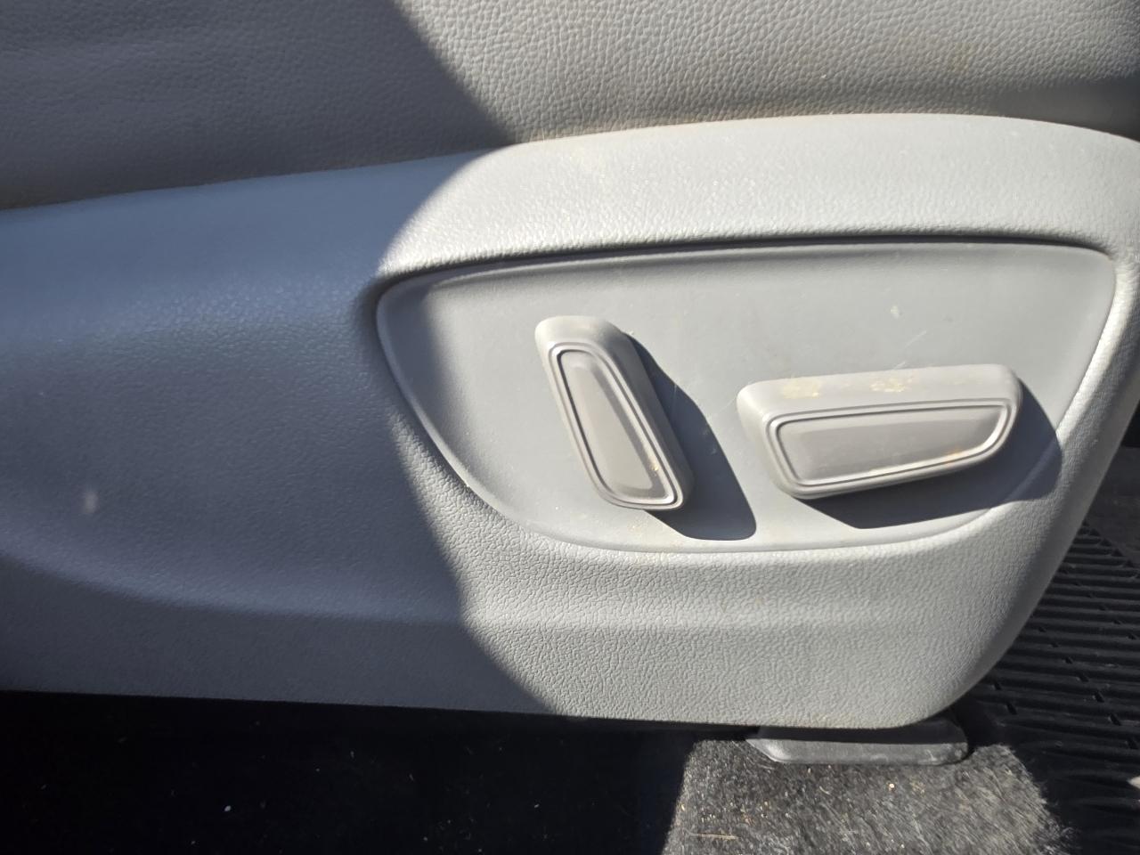 Toyota Highlander Limited AWD (Natl) 2022