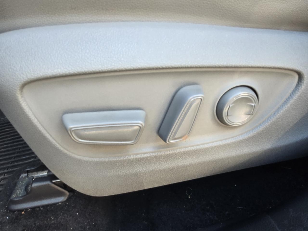 Toyota Highlander Limited AWD (Natl) 2022