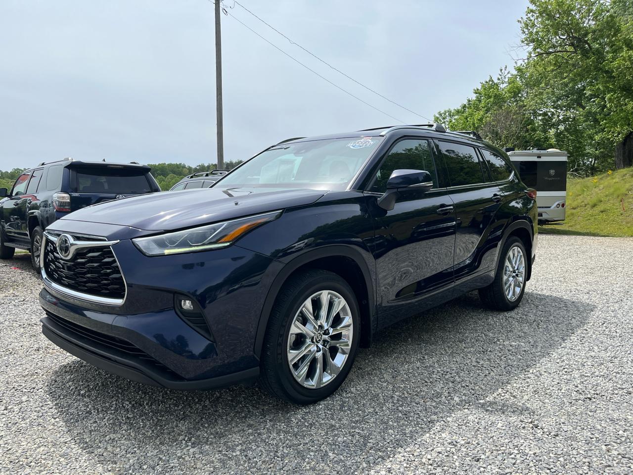 Toyota Highlander Limited AWD (Natl) 2022