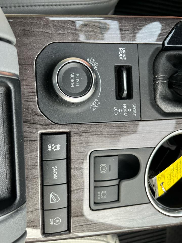 Toyota Highlander Limited AWD (Natl) 2022