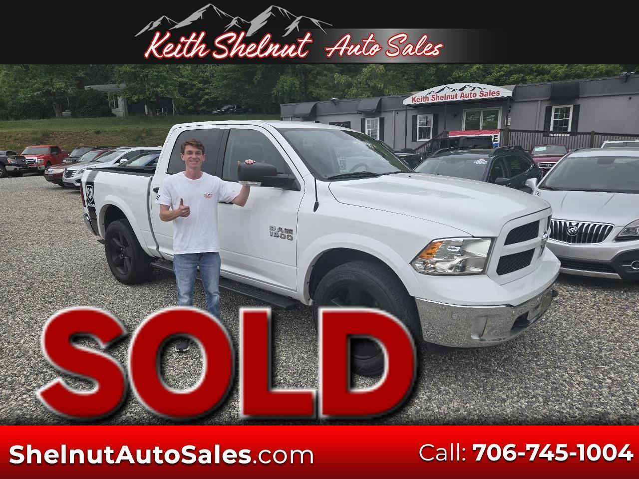 2016 RAM 1500 4WD Crew Cab 140.5" Outdoorsman