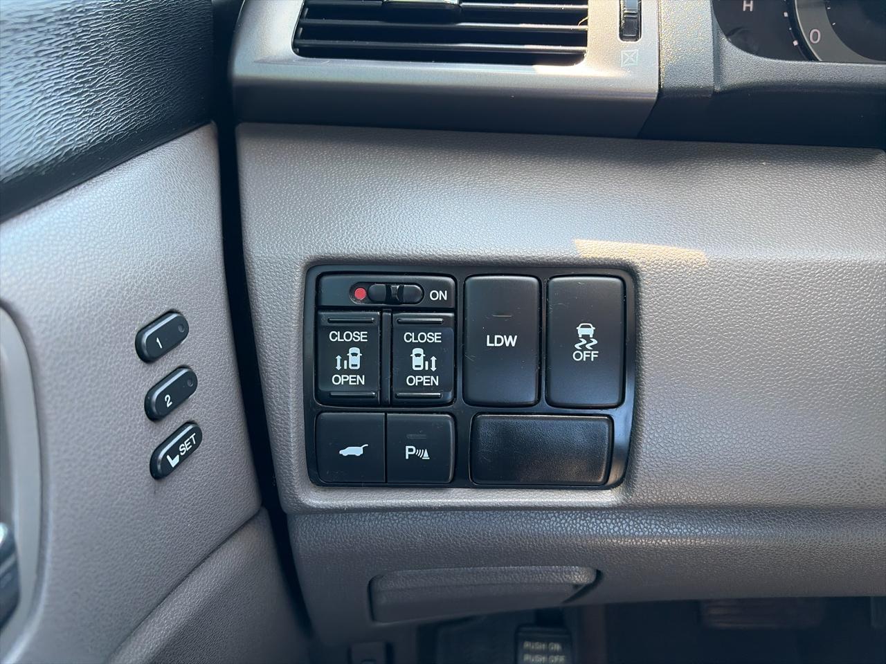 Honda Odyssey Touring Elite 2015