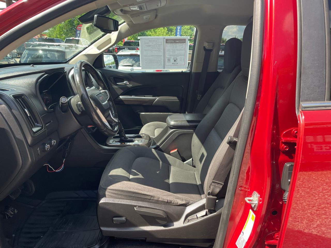 GMC Canyon 4WD Crew Cab 128.3" SLE 2015