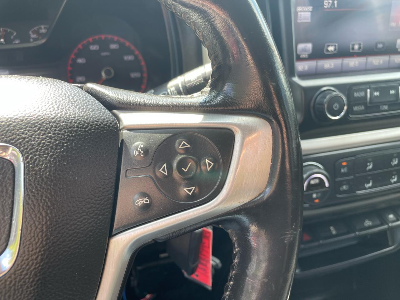 GMC Canyon 4WD Crew Cab 128.3" SLE 2015