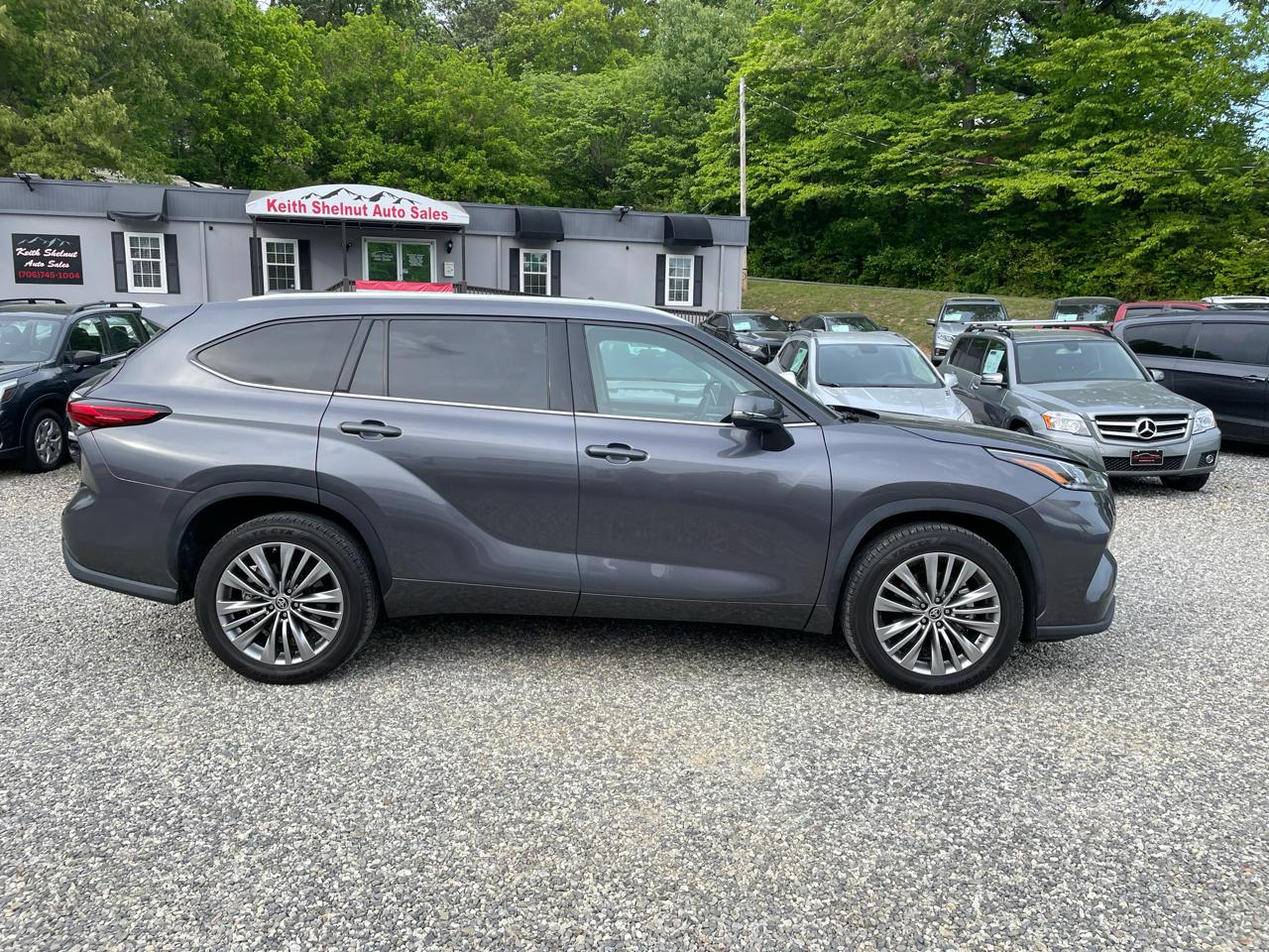 Toyota Highlander Platinum FWD (Natl) 2021