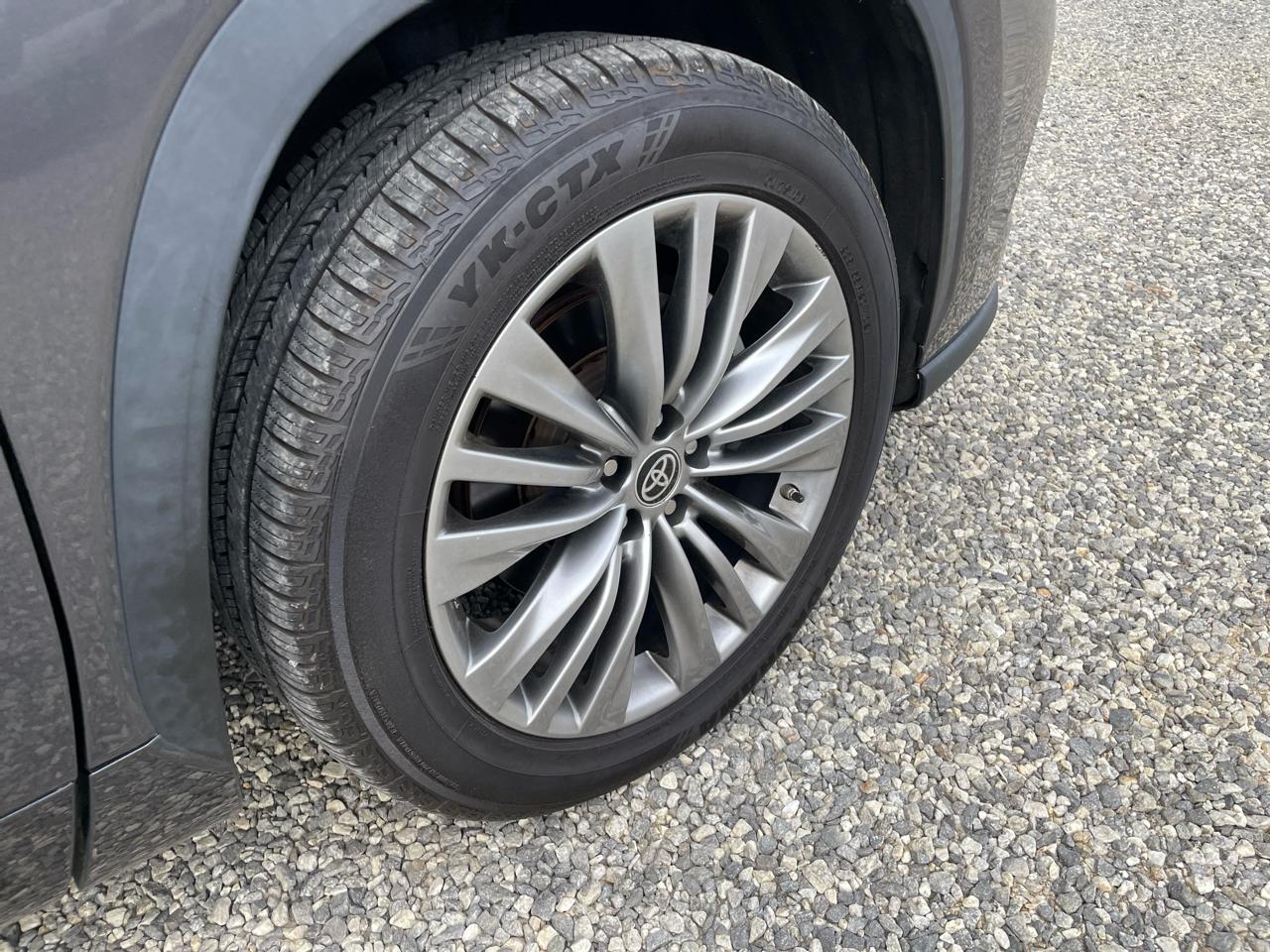 Toyota Highlander Platinum FWD (Natl) 2021