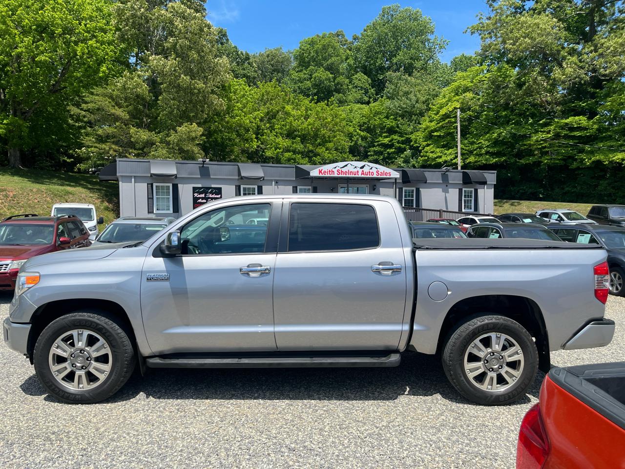 Toyota Tundra 4WD Truck CrewMax 5.7L V8 6-Spd AT Platinum (Natl) 2014