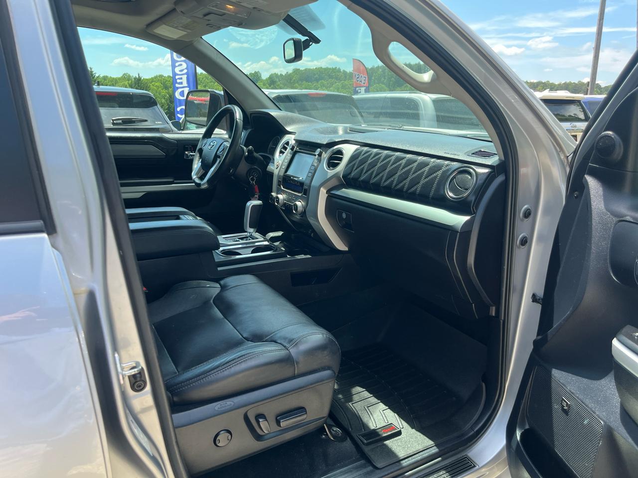 Toyota Tundra 4WD Truck CrewMax 5.7L V8 6-Spd AT Platinum (Natl) 2014