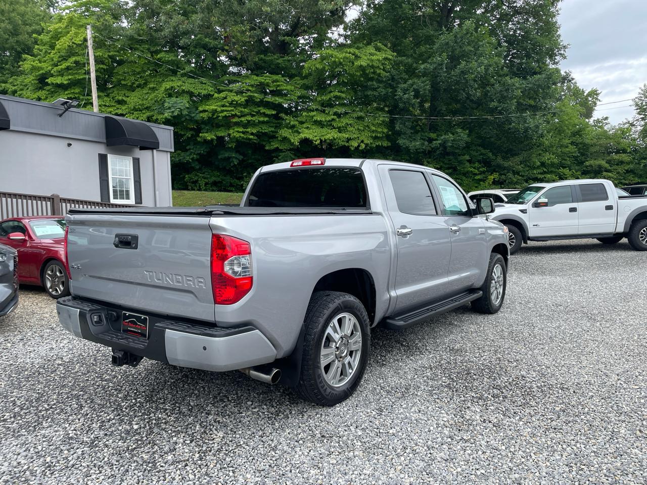 Toyota Tundra 4WD Truck CrewMax 5.7L V8 6-Spd AT Platinum (Natl) 2014